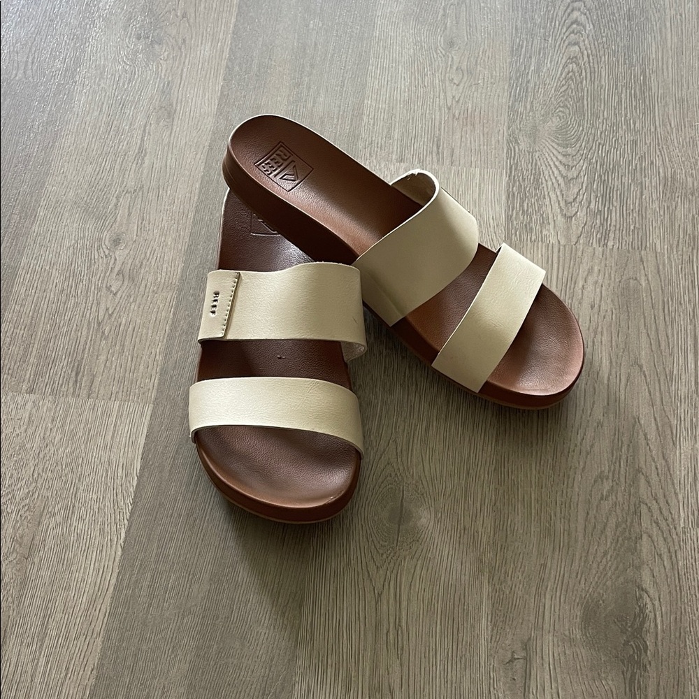 REEF women's 8 Slide Sandals double straps cushion soles